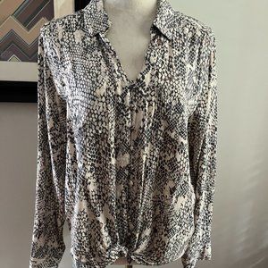 Velvet Heart Cream Snakeskin Print Button-down Blouse XL